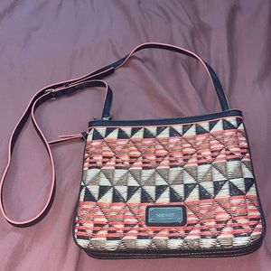 Nine West Cross over